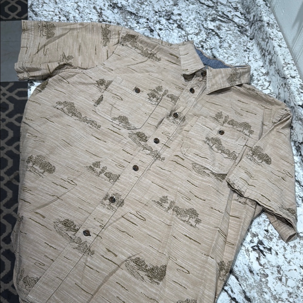 Men's Outdoor Life short sleeve button down shirt
